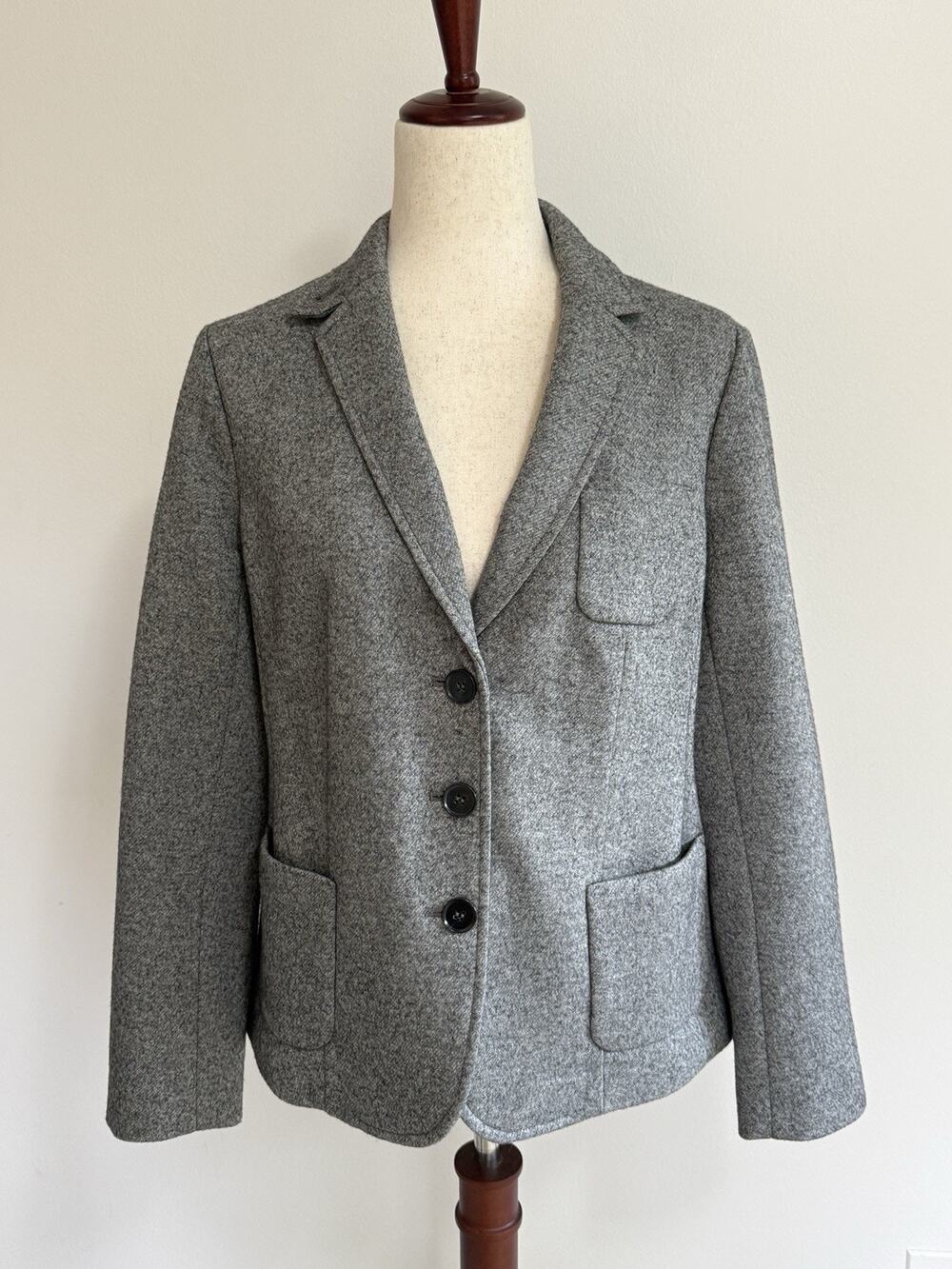 Talbots Women’s Size 8 Gray Wool Blend Blazer Jacket 3 Button Career